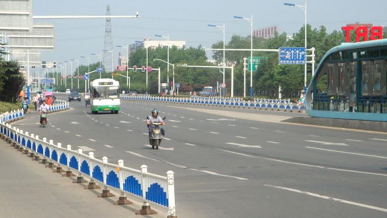 常州BRT钢制道路护栏